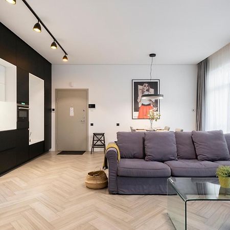 Cohost I Oldtown 60M2 Apt W-Garage Parking, Balcony & Self Check-In วิลนีอุส ภายนอก รูปภาพ