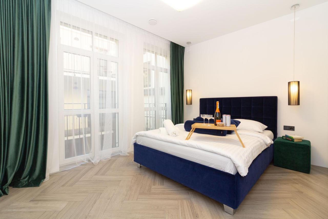 Cohost I Oldtown 60M2 Apt W-Garage Parking, Balcony & Self Check-In วิลนีอุส ภายนอก รูปภาพ