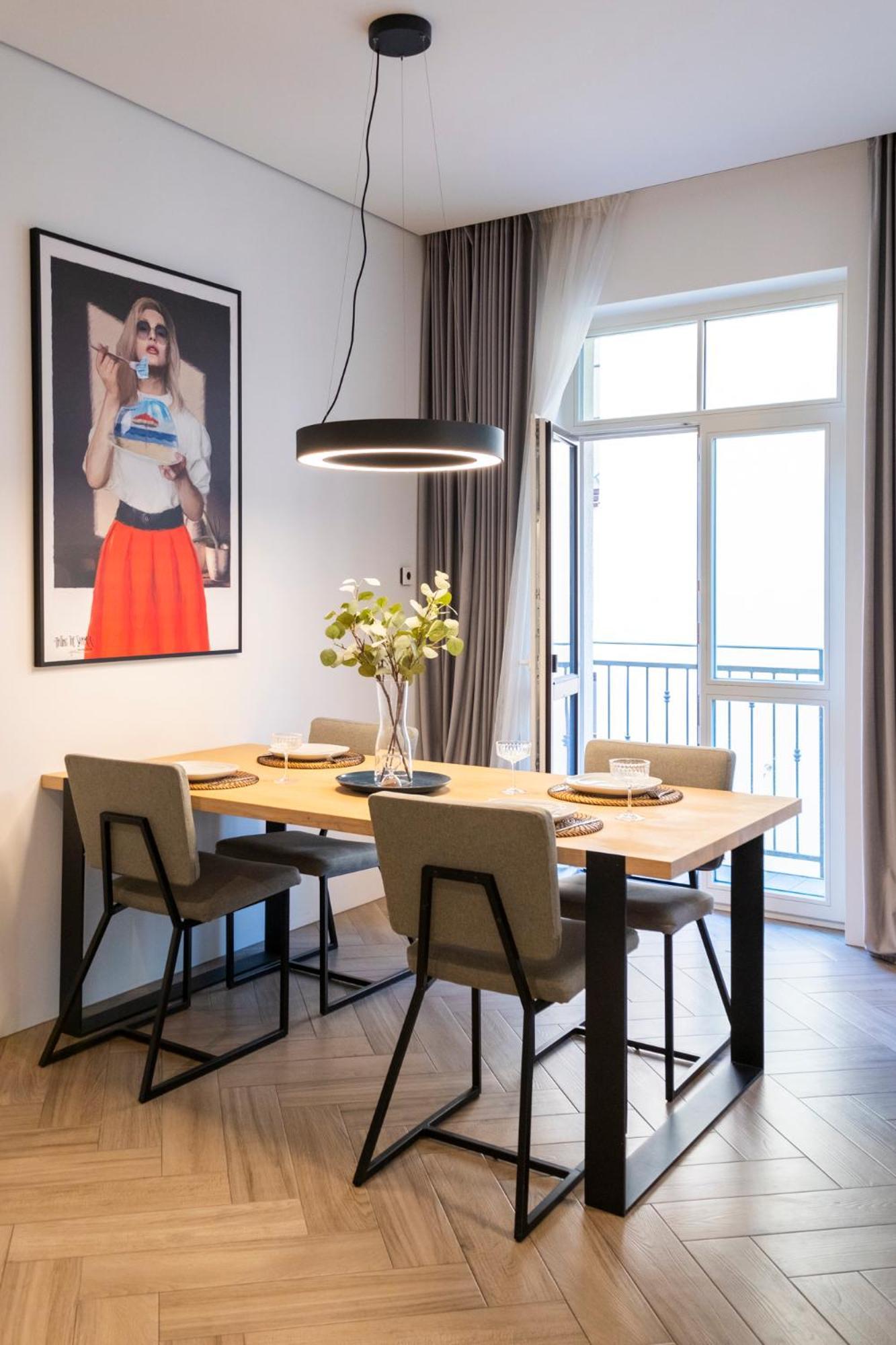 Cohost I Oldtown 60M2 Apt W-Garage Parking, Balcony & Self Check-In วิลนีอุส ภายนอก รูปภาพ